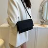Fashionable Minimalist Shoulder Bag With Chic Design For Everyday Casual Use In Multiple Colors