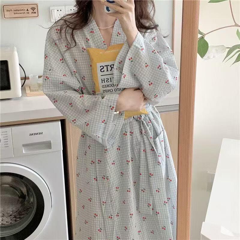 Yuzhaolin Women s Japanese Style Plaid Kimono Robe One Size (80-150 catties)