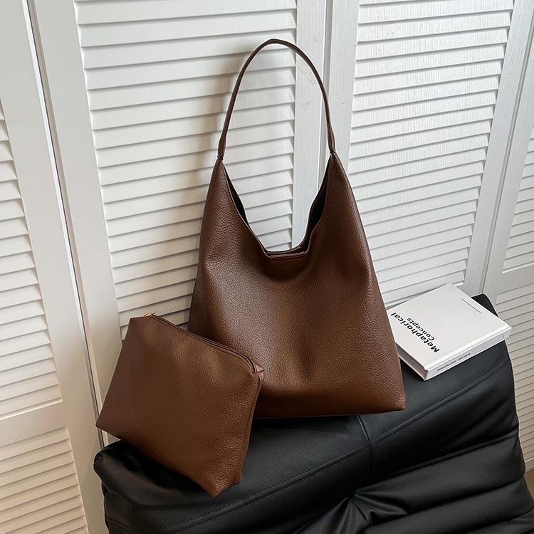 Women's Large Capacity Retro Frosted Shoulder Bag, 2023 Autumn/Winter Collection – Versatile Mother-Child Bucket Style