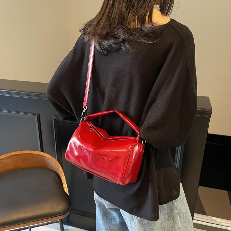 Exploding Fire Niche Fashion Big Bag 2025 New Tote Bag Large Capacity Commuter Shoulder Underarm Shoulder Bag Premium Sense