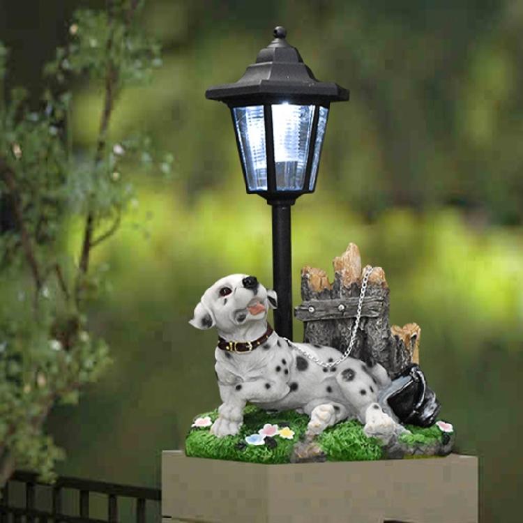 Realistic Resin Dog Garden Decoration with Solar Lighting Hand Painted Dog Figurine for Porch and Balcony Yard Ornament