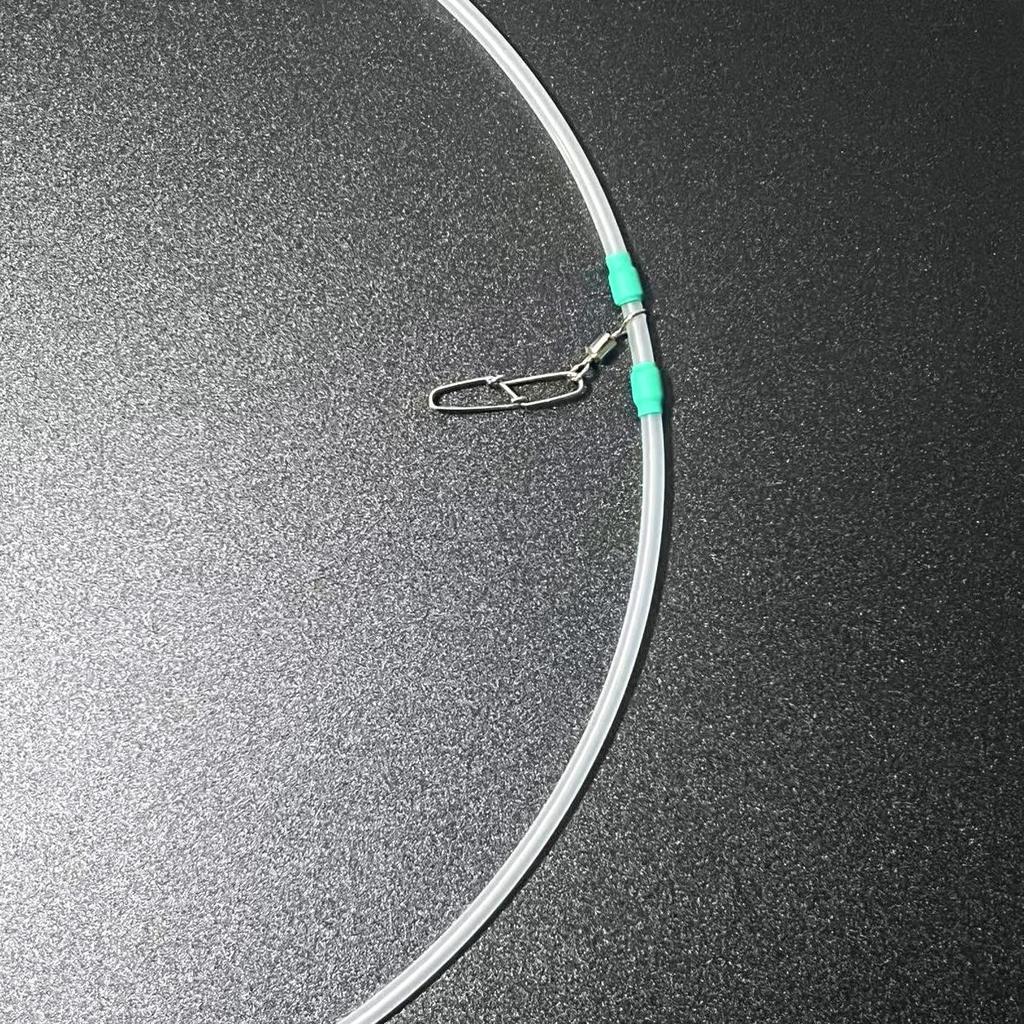 Glow-in-the-Dark Anti-Tangle Tube for Fish and Eel Balance