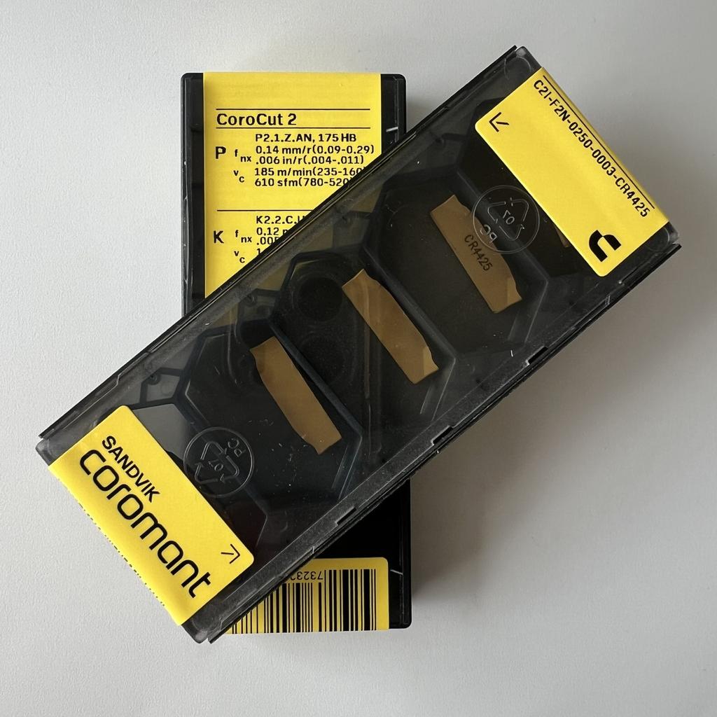 SANDVIK / C2I-F2N-0250-0003-CR 4425 / Original Swedish hard alloy blade 5 Pcs