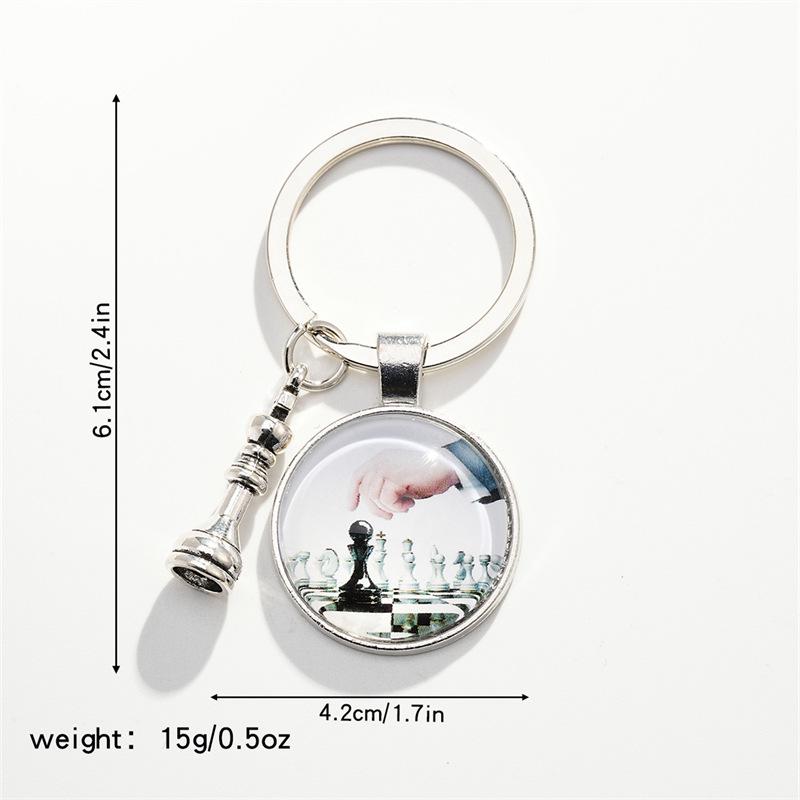 Breloc cu pandantiv șah metalic electroplacat retro european