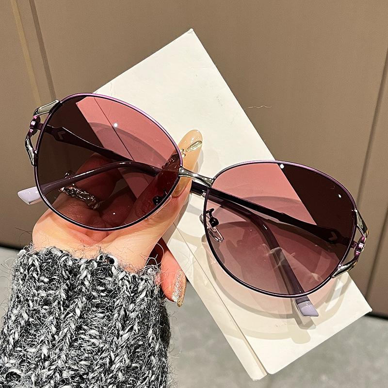 

Luxury Metal Brand Sunglasses For Men And Women Unisex Designer Fashion Sun Glasses Oval Stylish Eyewear Polarized Shades 1PC