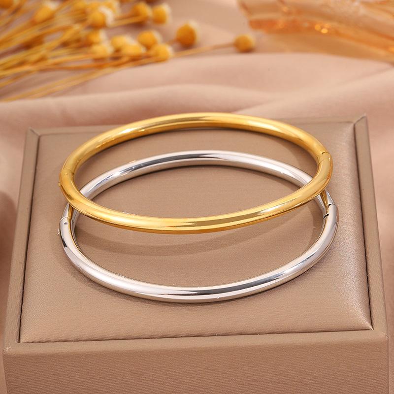 Titanium Steel Bracelet - Round Smooth Surface Plain Ring Stainless Steel Bracelet, Fashionable and Simple Open Wristband