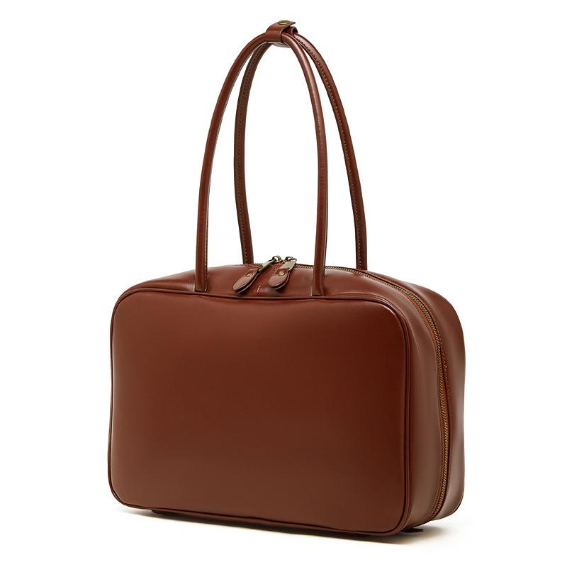 2026 New Women's Genuine Leather Crossbody Bag: Spring/Summer Single Shoulder, Small Square, Bowling Style