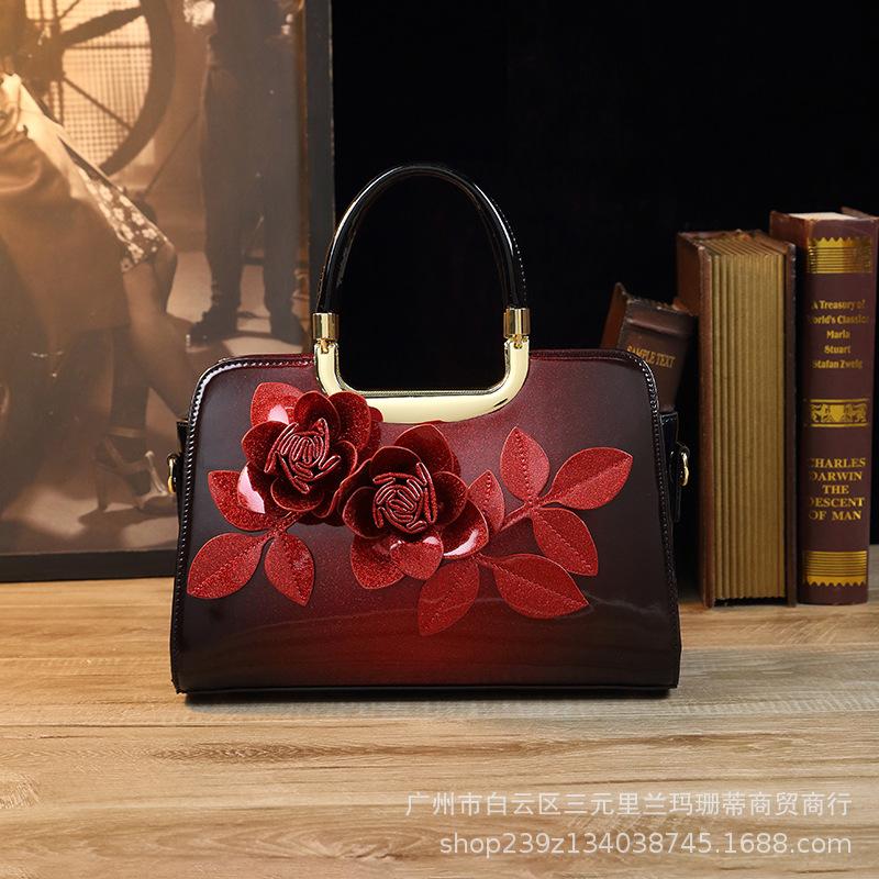 

Прямая продажа с фабрики 2023 Модная сумка с градиентным цветом Зрелая высококлассная сумка на одно плечо через плечо Сумка из лакированной кожи с глянцевым покрытием вино красного