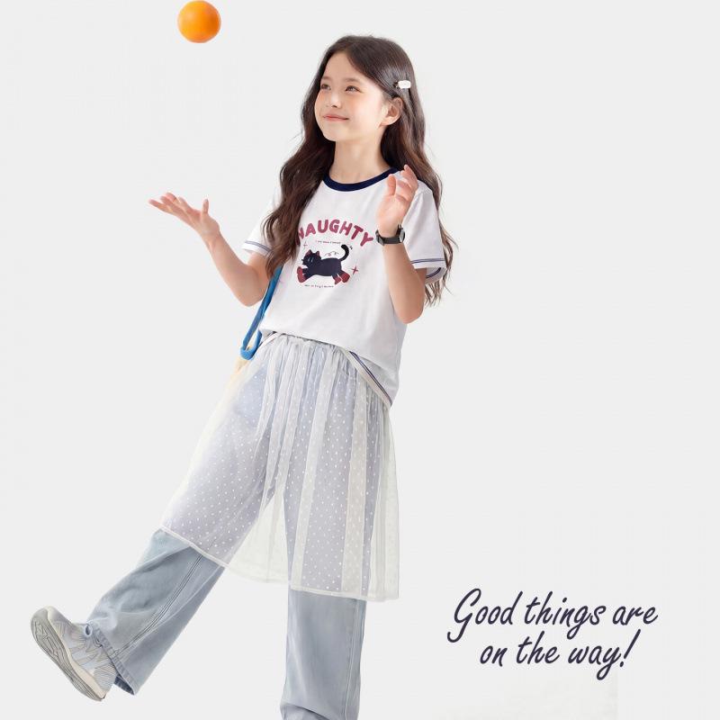 Girls' Short-Sleeve Summer T-shirt - Teen Stylish Top for Kids and Parent-Child Outfits