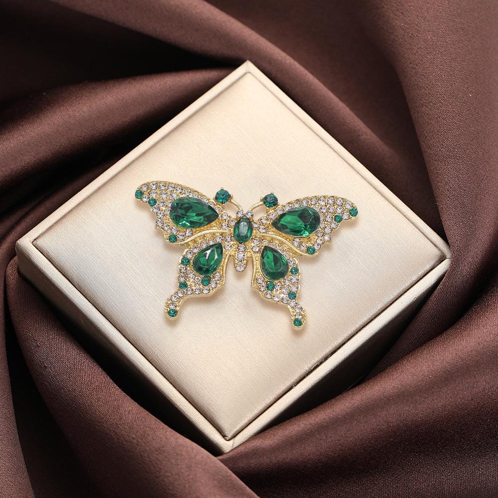 French Vintage Emerald Rhinestone Butterfly Brooch - Intricately Inlaid Metal Accessory