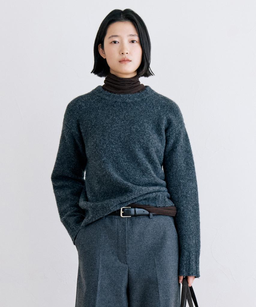 NOTIA Mild Round Neck Pullover - Charcoal