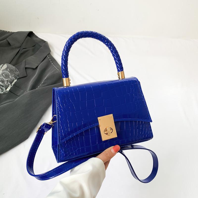 Fashionable And Minimalist Crossbody Bag For Women In Stylish Colors And Soft Pu Material