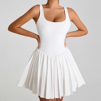 Novo Vestido Esportivo Plissado para Fitness ao Ar Livre, Costas Vazadas Bonitas Femininas, Falso Duas Peças, Saia de Tênis Antiderrapante