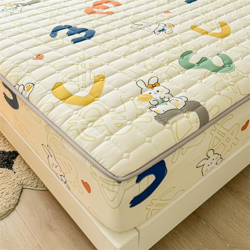 

Adorable Quilted Washed Cotton Fitted Mattress Cover - Super Cute Girl s Design, Hypoallergenic 90x200cm(35x79 in)