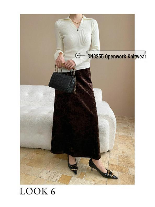 Sinan Retro High-Waist Luminous Velvet A-Line Skirt with Gold Snowflake Design