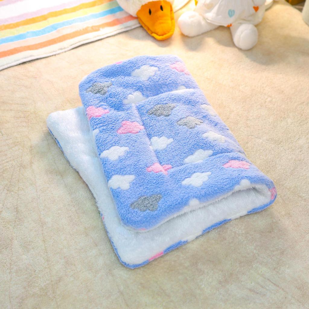 All-Season Universal Pet Cushion: Warm Dog Bed, Cat Sleeping Blanket