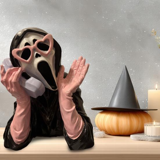 Screaming Ghost Figurine Halloween Ghost Face Statue Collectible Resin Horror Character Ornament for Mantel Cabinet Decoration