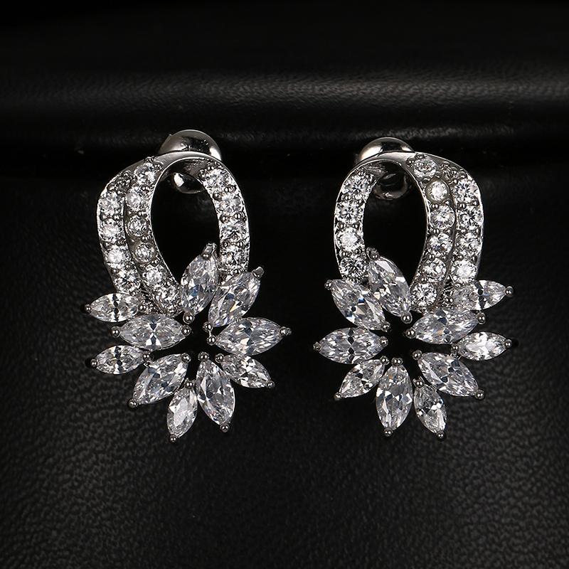 

Bettyue Brand Fashion Charm Aaa Cubic Zircon White Gold Color Geometric Jewelry Earrings For Woman Elegance Wedding Party Gift белый