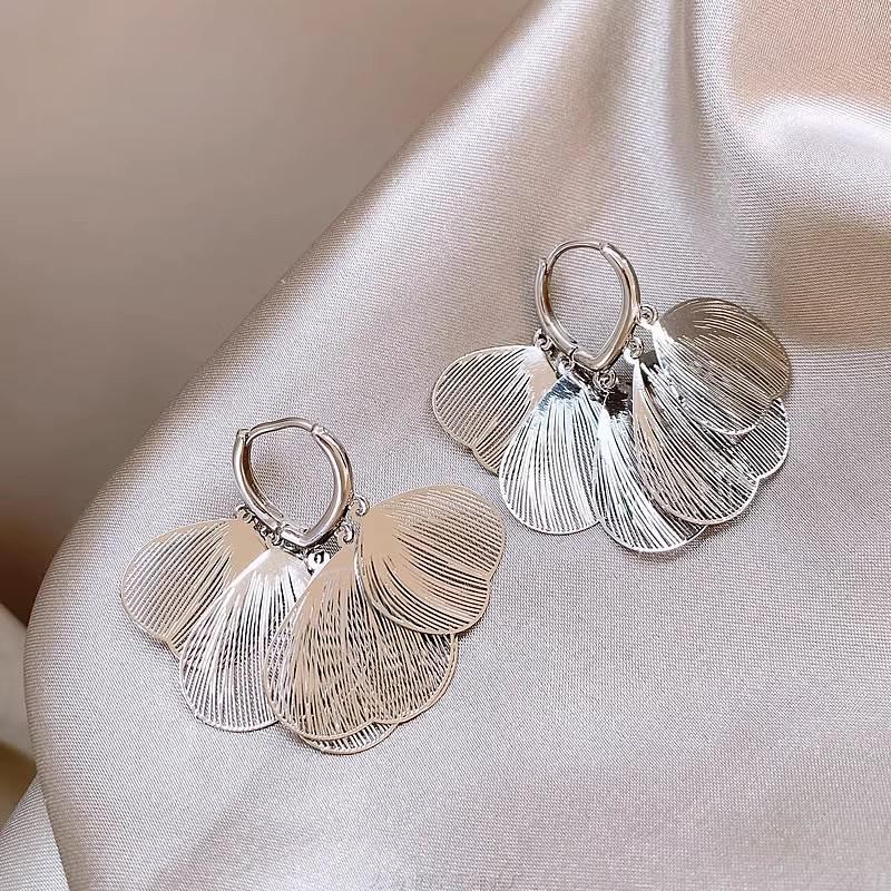 18K Gold-Plated Maillard Style Retro Stud Earrings - Light Luxury, Versatile High-End Design for Women