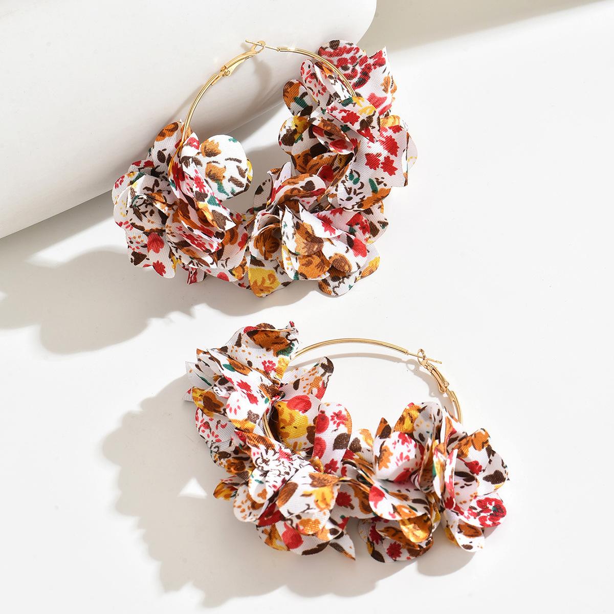 

Модні висячі сережки для жіночих прикрас жовтий