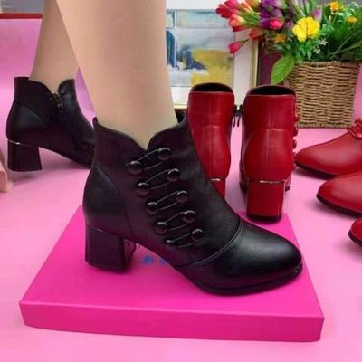 Large Size Mother Shoes Women's 2 New Models 1-4 Sizes Small Leather Shoes Medium Heel Thick Heel Foot Cover Black Pointed Single Shoes