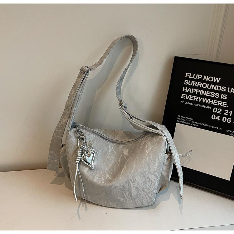 

Premium Tote Bag Women s 2025 New Summer Trendy Fashion Casual Shoulder Bag Large Capacity Messenger Bag Commuter Bag серебряный