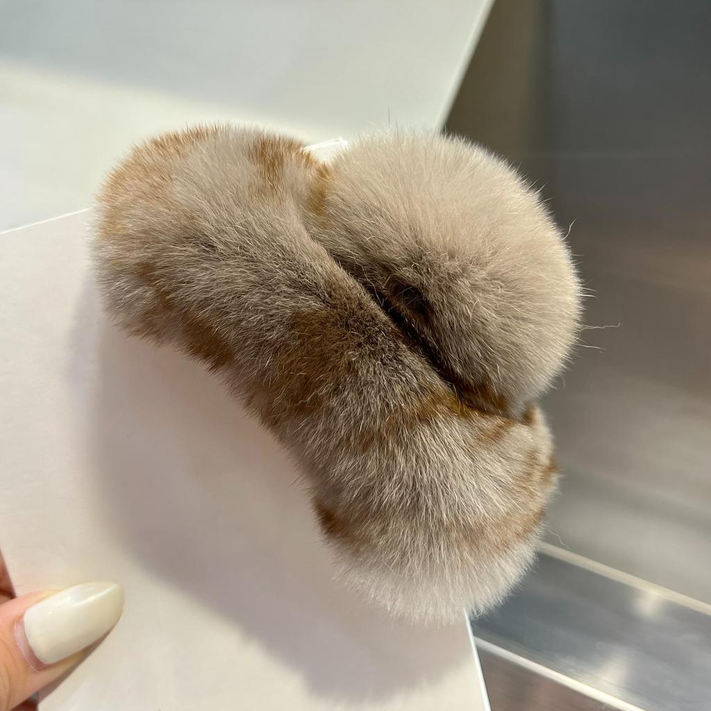 Real Rex Rabbit Hair Small Grab Clip Female Autumn and Winter Hairy Back Head Disc Claw Internet Celebrity Shark Clip Headgear Hairpin