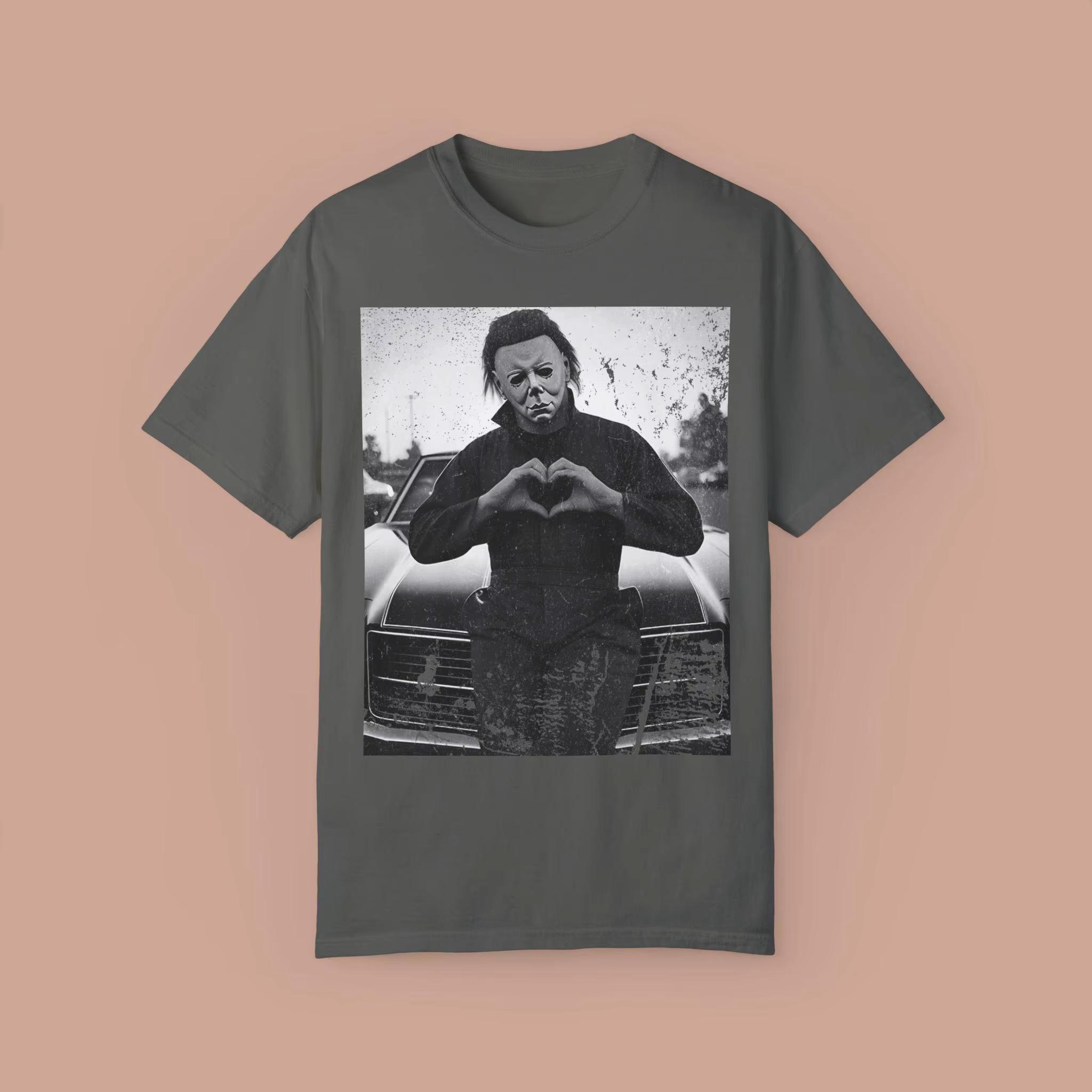 Distressed Michael Myers Heart Hands Vintage Halloween Shirt Retro Horror Movie Shirt Friday The 13th Stickers Comfort Colors S