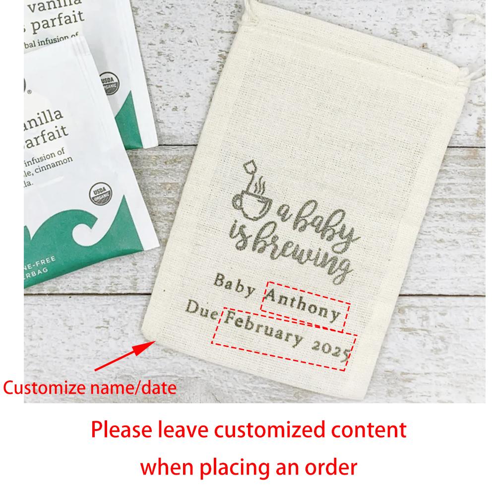 

Personalized 4Pcs Baby Shower Favor Bags Cloth Tea Gift Bags A Baby Is Brewing Newborn Party Guests Favors Party Decor Keepsake 4pcs 13X18cm