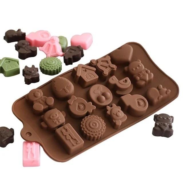 Luxer Silicone Chocolate Molds for Candy or Jelly, 15 Figurines Toys, 21x10.7 cm