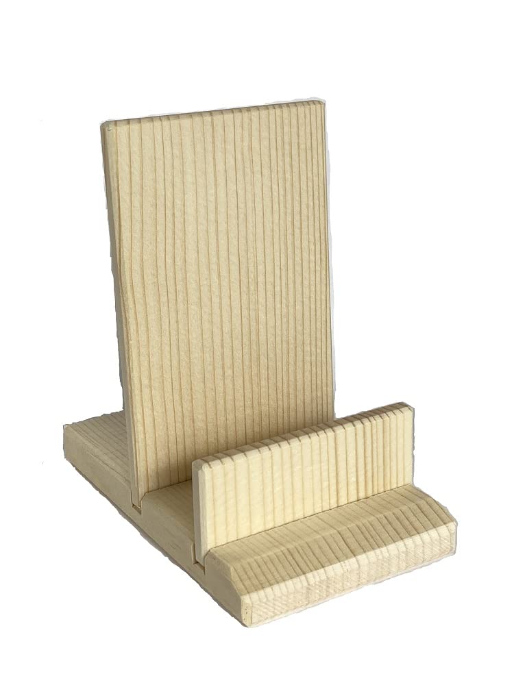 

A compact amulet stand for enshrining amulets from shrines and temples in your room.