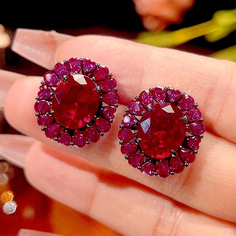 Autumn and winter new huabi jewelry simulation red corundum retro black gold jewelry set main stone 13 * 18-10-12