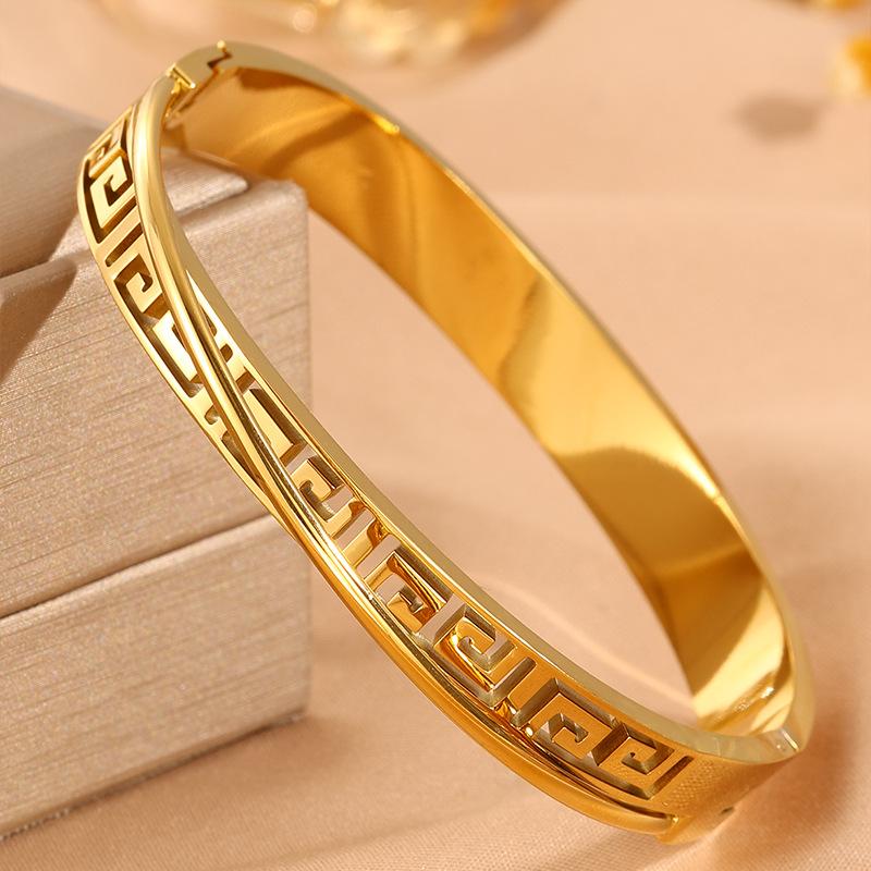 Great Wall Pattern Open Bracelet Fashionable Retro Style Versatile Bracelet