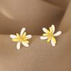 New Arrival Small Fresh Yellow Stamen Flower Stud Earrings for Women Student Fashion Sweet Korean Style Metal Jewelry Gifts