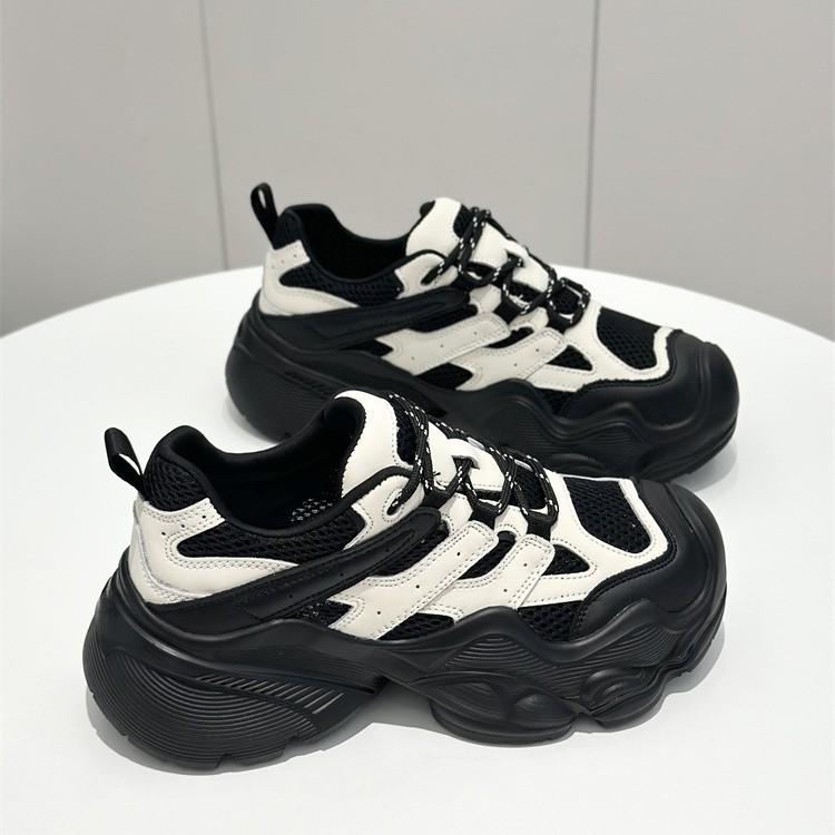 Korean Street-Style Trendy Dad Shoes: 2025 Spring Breathable Versatile Net Red Hiking & Casual Sports Shoes for Women