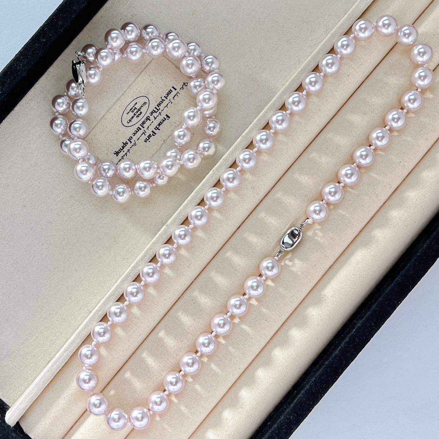 

10Mm High Quality Manta Rose Faux Crystal Pearl Necklace