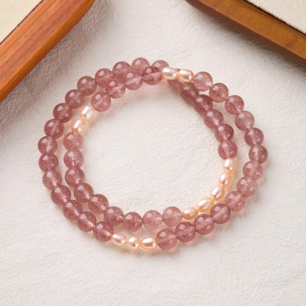 Popular on Xiaohongshu: Natural Strawberry Crystal Bracelet for Women, New Chinese Style, High-end Pink Crystal Bracelet, Perfect for Gifts
