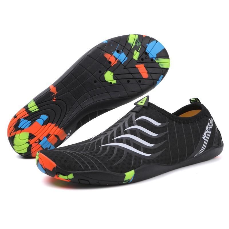 Unisex Quick-Dry Water Shoes River Trekking Swimming Beach Walking Lightweight Breathable Slip-On Outdoor Sandals