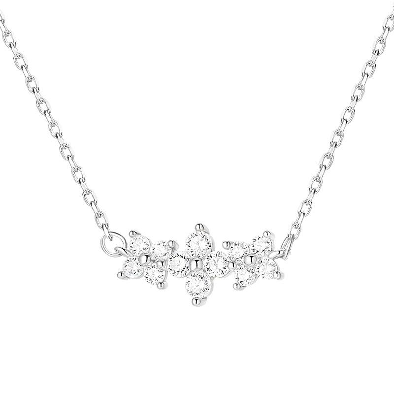 Simple and Fresh Zircon Flower Necklace with Four Leaf Flower Collar Chain As A New Gift for Girlfriend