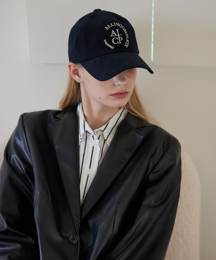 Olinkeompeulliteu Round Logo Ball Cap (Black)