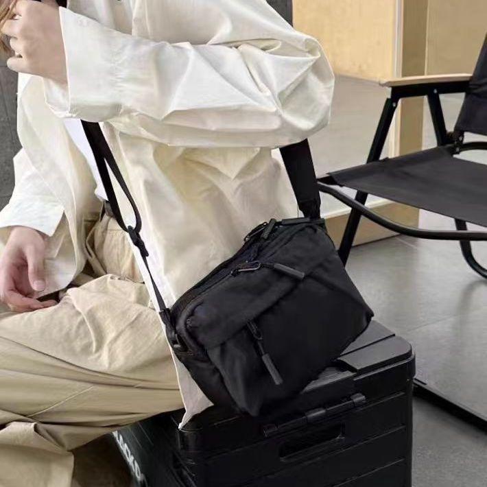 Geantă pătrată mică din pânză Oxford, neagră, geantă nouă, ușoară, casual, cu buzunare multiple, pentru bărbați și femei