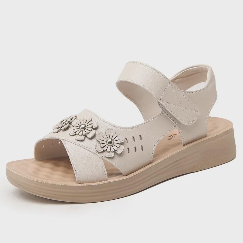 Mom's 2025 Neue rutschfeste Sandalen mit weicher Sohle für Frauen mittleren Alters – bequeme Sommerkleidung für draußen