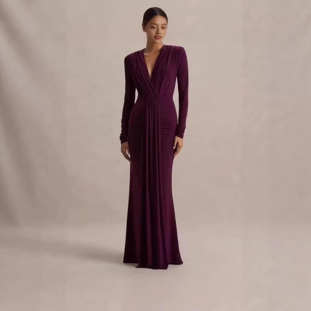 2026 Spring/Summer Elegant Pleated V-neck Evening Dress