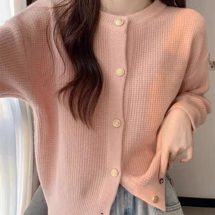Spring and Autumn new crew neck knitted jacket for women to wear with gentle temperament short thickened sweater cardigan