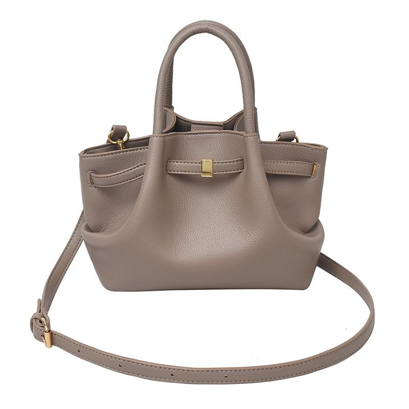 Wholesale Niche Design Pleated Portable Bucket Bag Women's Temperament Commuting Simple Wind High Quality Messenger Bag