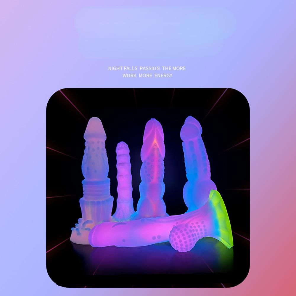 Im Dunkeln leuchtender, realistischer Dildo aus Flüssigsilikon – weicher, lebensechter künstlicher Penis für Frauen, Sexspielzeug für Erwachsene für sinnliches Vergnügen