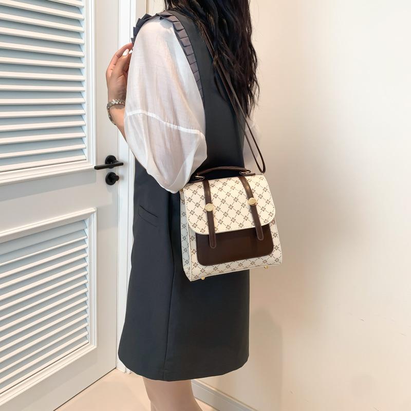 Large capacity Korean backpack female 2025 beautiful personalized backpack female ins design sense niche student schoolbag