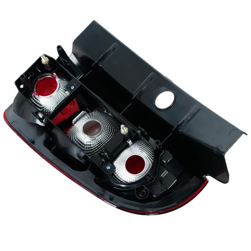 Compatible Rear Tail Light Assembly for 2014-2017 Renault DUSTER: Brake, Reverse, and Turn Signal Functions.