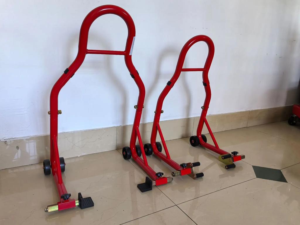 Motorcycle Rear Wheel Support Stand Wheel Stand Black Auto Wheel Support Frame Tire Repairing Tool For Harley Suzuki Universal