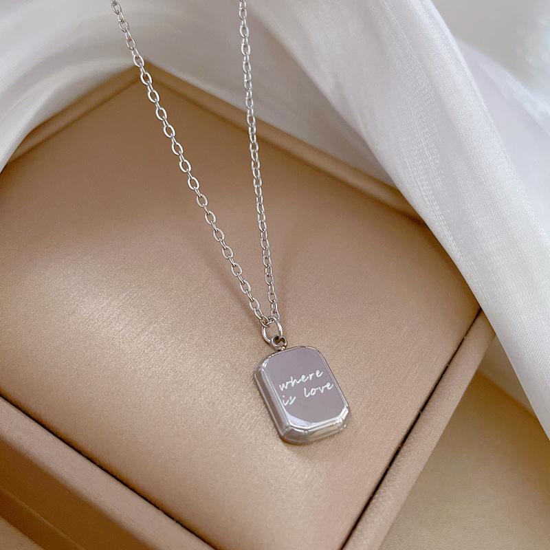 English Square Brick Personality Minimalist Wind Furnace Real Gold Necklace Female Clavicle Chain